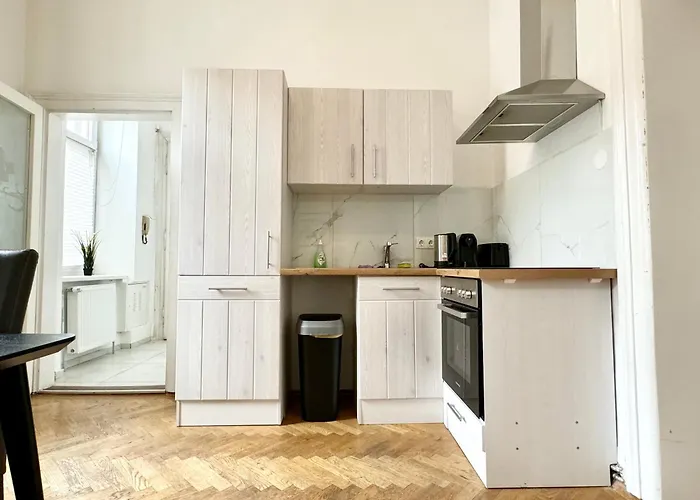 Cosy Apartment Located At Famous Vienna Kutschkermarkt